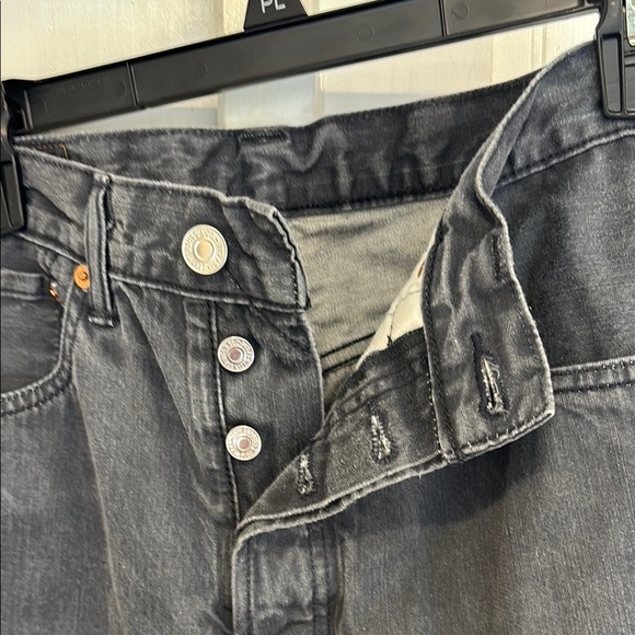 Levi’s dark gray button fly Jeans 32X30 - Picture 3 of 7